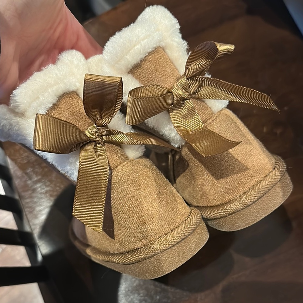 Tan Fur-Lined Boots